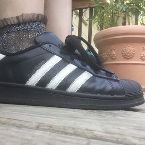 superstar foundation sneakers size 5.5 mens